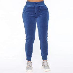 Ensembles de pantalons en velours 2 pièces survêtements respirants en strass sweat à capuche et survêtement pour femme ensemble de tenues deux pièces vêtements d'automne et d'hiver - Product Image 3