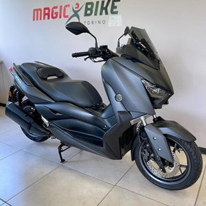 Scooter a Benzina Yamaha X-Max 300 - Product Image 1