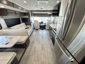 Disponible Nuevo 2025 Forest River Georgetown Serie 3 33B listo para la venta - Product Image 3