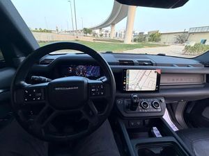 Kit Paraurti Anteriore Usato 2023 Land Rover Defender 130 X-Dynamic SE - Ricambi Universali per Aggiornamento e Modifica del Contorno Anteriore |   Esportazione - Product Image 2