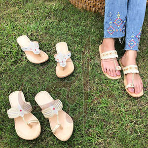 Calzado de Cuero Estampado de Moda Ligero de Primera Calidad Kolhapuri para Mujer, Nuevo a Precio Económico - Product Image 5