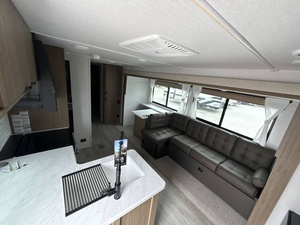 Nouvelle caravane de camping F-o-r-e-s-t R-i-v-e-r Wildwood 31KQBTS 2025 prête à être expédiée - Product Image 5