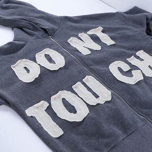 เสื้อฮู้ดดี้โอเวอร์ไซส์แบบยูนิเซ็กซ์ ดีไซน์เฉพาะตัว เป็นมิตรกับสิ่งแวดล้อม ตัดเย็บอย่างลงตัว ซิปแบบเรียบ ผ้าฝ้าย 100% ซักฟอกด้วยกรด ตกแต่งด้วยเทคนิคแอพพลิเคชั่นดิสชาร์จ - Product Image 2