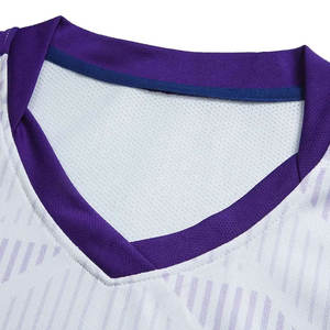 Ensembles d'uniformes de football pour hommes personnalisés de haute qualité Dernier design Maillot de football pour la saison des clubs Haute qualité avec logo Design - Product Image 4