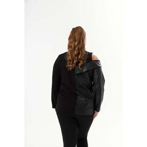 Sweat-shirt noir grande taille avec bordure en cuir - Product Image 6