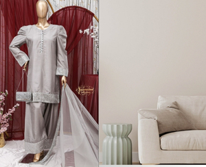 Nouvel ensemble Farshi en soie brute disponible avec embrayages gratuits 3 pièces Salwar Kameez Dupatta - Product Image 1