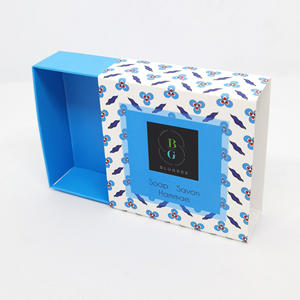 Boîtes d'emballage pour savon personnalisées, fenêtre découpée, lamination brillante/mate, gaufrage, feuille d'or - Carton pliable en carton ivoire recyclable - Product Image 1