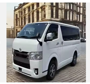 Asientos de Cuero Nuevos para TOYOTA HIACE, Venta de Autobuses Usados, Volante a la Izquierda, Transmisión Automática Turbo, Opción de Cuero, En Excelentes Condiciones - Product Image 1