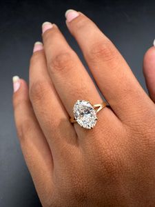 Anillo de Compromiso con Diamante Cultivado en Laboratorio, Corte Ovalado de 2.01 Quilates, Certificado IGI, Diseño Auténtico, Oro Sólido de 18K, Anillo de Boda Fino, Anillo Sello - Product Image 4