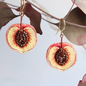 Meilleure boucle d'oreille en cerceau de broderie Meilleure qualité Fabricant fait à la main Conception unique pour les cadeaux de mariage de fête Taille personnalisée - Product Image 5