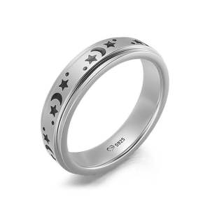 แหวนผู้หญิงเงินสเตอร์ลิงหมุนได้รูปดาวและพระจันทร์ชุบทองเจลิยา - Product Image 2
