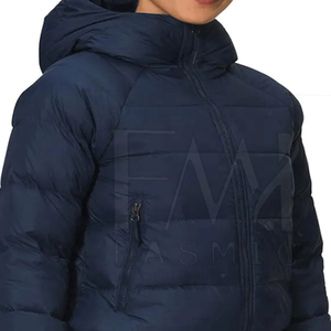 Veste d'hiver légère et respirante en laine pour femmes Couleur personnalisée Tricoté Traitement Fermeture à glissière Teint uni Style féminin - Product Image 5