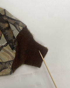 เสื้อแจ็คเก็ตบอมเบอร์ลายพรางป่าสไตล์วินเทจสำหรับผู้ชาย ลายลำต้นต้นไม้สมจริง กระดุมแป๊ก น้ำหนักเบา เหมาะสำหรับกิจกรรมกลางแจ้ง - Product Image 4