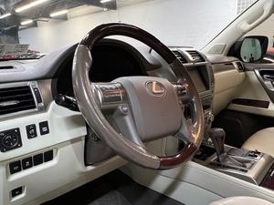 CleAN 2018 usado L-e-x-u-s GX 460 4WD - Product Image 2