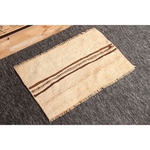 พรมลายทางสีเบจสไตล์วินเทจ ขนาด 2.2x1.3 ฟุต (68x41 ซม.) แบบตุรกี KLM - Product Image 4