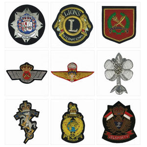 Parches de Tela Bordados a Mano con Hilo de Bullion, Hechos a Medida, con Cierre de Mariposa 3D de Color Sólido para Uniformes al por Mayor - Product Image 1