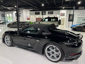 Voiture de sport Spyder RS 2024 d'occasion, modèle ouvert, avec configuration inspirée des courses - Product Image 4