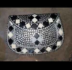 Pochette en mosaïque pour tenues de mariée et d'occasion spéciale Pochette en mosaïque faite à la main avec cadre en métal en laiton pour les amateurs de mode - Product Image 3