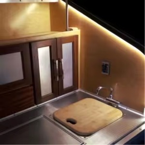 Autocaravana de viaje móvil de lujo Suspensión independiente RV y remolque de viaje para acampar al aire libre Caravana y aventura en carretera - Product Image 2