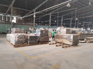 Hoja de madera contrachapada comercial para muebles, 12mm, 15mm, 18mm, venta al por mayor, hecha en VIETNAM - Product Image 6