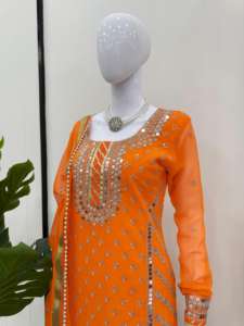 Ensemble de couture en fausse georgette avec paillettes complexes et manches supplémentaires et dupatta assorties Elite Designer Fashion - Product Image 4