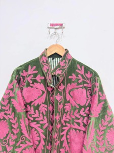 Chaqueta de Terciopelo Verde con Cuello Mandarín y Bordado Floral Rosa, Manga Larga, Ropa Exterior Informal para Adultos, Ropa de Otoño - Product Image 5