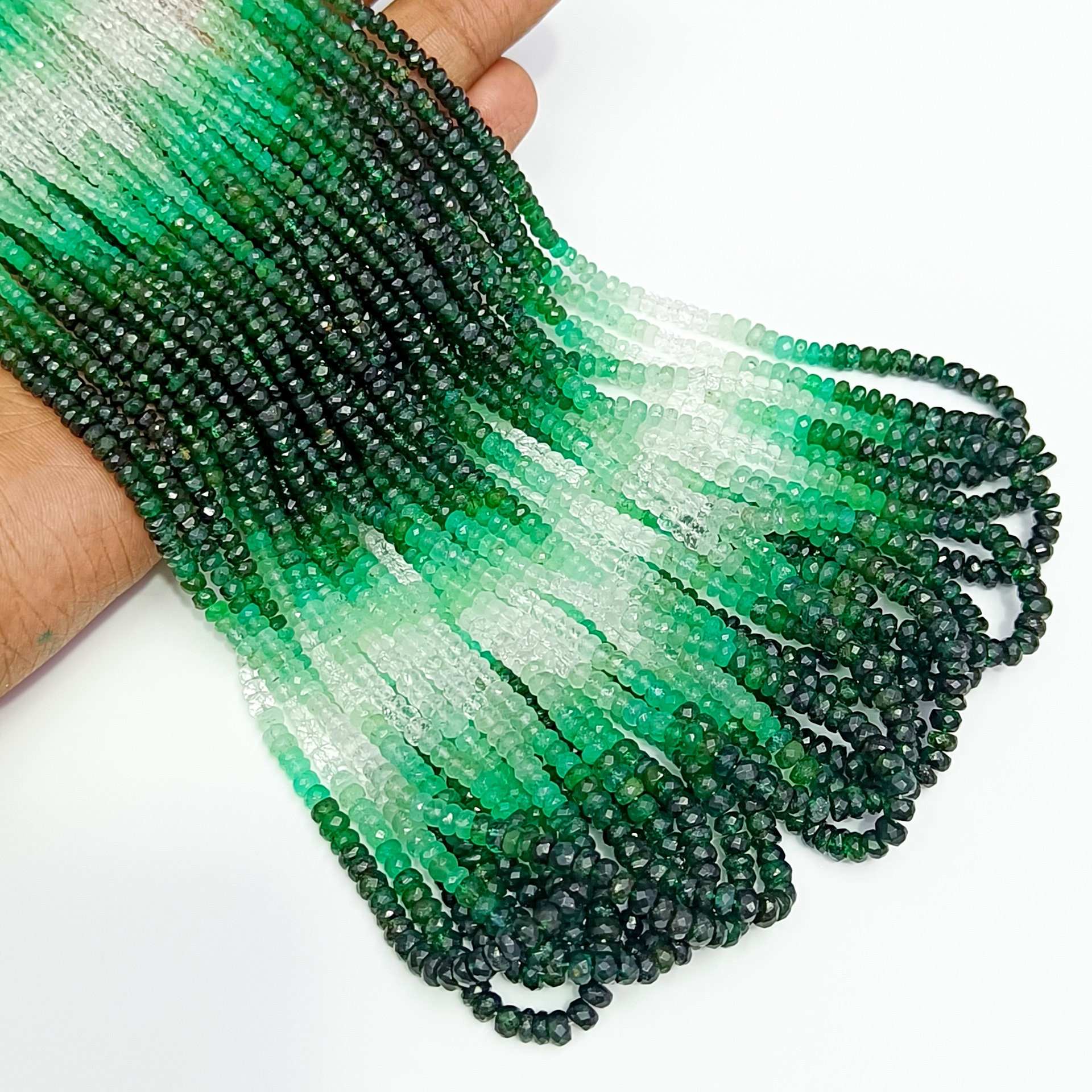 สีเขียว