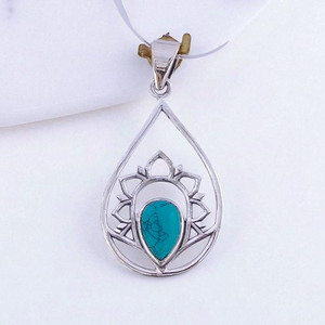 Hermoso colgante de plata esterlina 925 de diseño hecho a mano con fabricación de joyas de piedras preciosas - Product Image 2