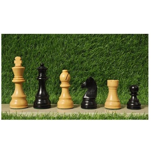 Jeu d'échecs en bois de haute qualité avec pièces fabriquées à la main, parfait pour les tournois et l'apprentissage, disponible à des prix abordables - Product Image 1