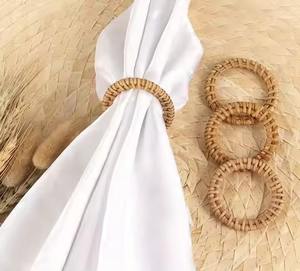 Anillos para Servilletas de Ratán, Diseño Ecológico y Sostenible para la Decoración de Mesa en Bodas - Product Image 2