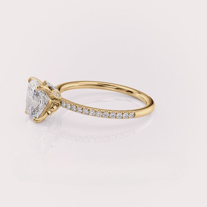 แหวนหมั้นเพชรทรงคุชชั่นที่ได้รับการรับรองจาก IGI เพชรเพาะเลี้ยงพร้อมวงแหวนประดับเพชรแบบ Pave ในทอง 9K สีเหลือง/ขาวและสีโรสโกลด์ - Product Image 3