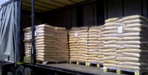 Granulés de bois de chêne pin organique de haute qualité de 6mm de diamètre bois de chauffage naturel en forme de briquette poudres de brûleur à biomasse saines - Product Image 4