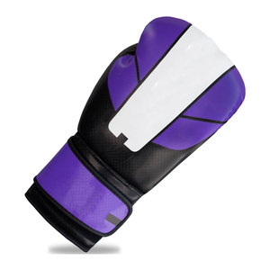 Gants de combat prêts à combattre en cuir de vachette doré avec un design compact pour la puissance - Product Image 2