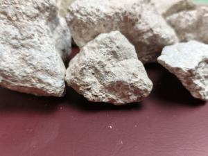 La pirofilita de alta pureza actúa como un relleno no reactivo para siliconas de grado médico, lo que garantiza la bioseguridad. - Product Image 4