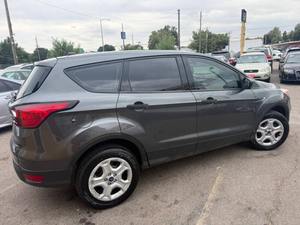 Usado 2019 Fo-rd Escape S - Product Image 2