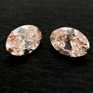 แหวนหมั้นเพชรรูปวงรีสีชมพูสำหรับปลูกในแล็บ0.36 CT เทียบกับความคมชัดของการรับรองการทำเพชร - Product Image 1