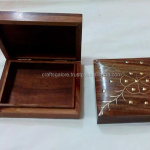 Caja de Recuerdos de Lujo con Diseño de Animales, Escultura de Resina Ecológica Hecha a Mano - Product Image 1