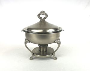 Plato de frotamiento de metal de acero inoxidable resistente para restaurantes, catering y eventos al aire libre con acabado Premium - Product Image 2