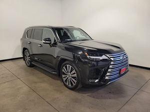 รถยนต์มือสอง ปี 2024 LX 600 Luxury AWD เกียร์อัตโนมัติ เบาะหนังสีเข้ม ล้อแม็ก R19 พวงมาลัยซ้าย 7 ที่นั่ง หลังคาซันรูฟ - Product Image 2