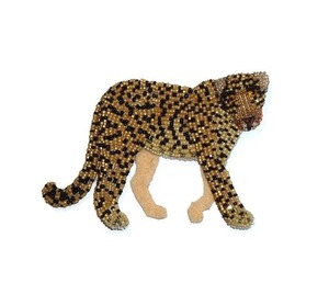 Broche artisanale de luxe en coton en forme de tête de cheval, ornée de perles et de strass, élégante et scintillante, pour vestes et sacs, exportation de haute couture - Product Image 2