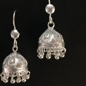 Haute qualité meilleure vente boucles d'oreilles se balançant oxydé argent polonais avec brillant scintillant indien bijoux traditionnels exportation - Product Image 1
