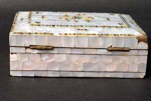 Boîte à bijoux en nacre avec des détails uniques, parfaite pour les marchés de gros - Product Image 3