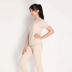 "Conjunto de mujer cómodo y elegante: perfecto para días casuales y declaraciones de moda sin esfuerzo" - Product Image 2