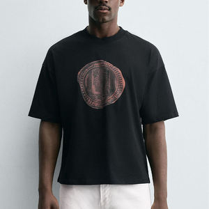 Camiseta Negra de Corte Regular para Hombre con Diseño Liso, Ecológica y Antiarrugas para un Estilo Casual y Cómodo - Product Image 5