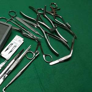 Juego de 30 Piezas de Instrumentos Quirúrgicos Ortopédicos Veterinarios Manuales, Kit de Herramientas Médicas de Acero Inoxidable de Alta Calidad, Certificado CE - Product Image 3