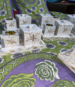 Boîte à bijoux indienne en nacre incrustée de nacre faite à la main de qualité supérieure pour les cadeaux - Product Image 3