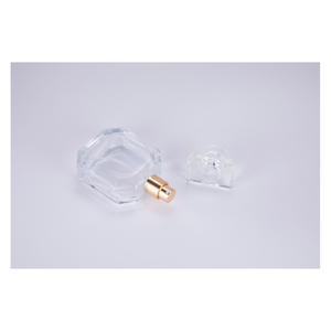 Metal Zinc-Alloy Perfume <b>Bottle</b> with <b>Pump</b> Sprayer Customizable for Stylish Fragrance <b>Dispensing</b> - Product Image 3