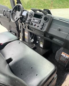 Véhicule utilitaire à essence John Deere Gator XUV835M d'occasion 2025 très demandé à vendre – Idéal pour les tâches quotidiennes – Achetez un John Deere XUV - Product Image 3
