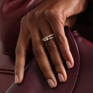 Anillo Abierto de Plata de Ley 925 con Circonita 5A - Ajustable, Circonita de Corte Brillante, Joyería Plateada, Compromiso, Boda, Aniversario - Product Image 4