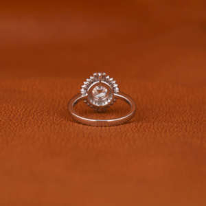 Anillo de compromiso de oro sólido de 14 quilates, libre de conflictos, redondo y corte Baguette, diamante, doble Halo, diseño Starburst, anillo chapado en oro - Product Image 5